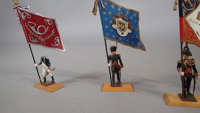 CBG Paris. Ensemble de neuf soldats porte-étendards...
