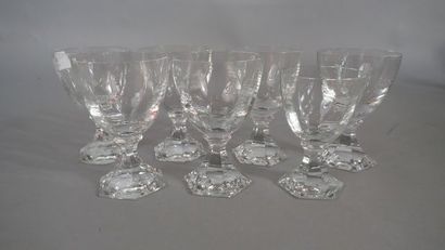 SAINT LOUIS. Partie de service de verres...