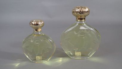 Ensemble de deux flacons de parfum Nina Ricci...