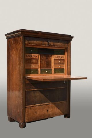 Secrétaire en bois de placage ouvrant par...