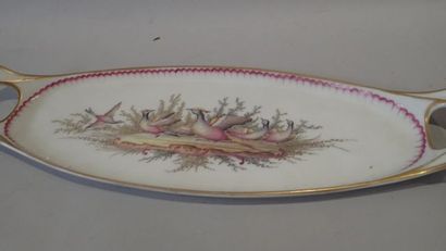 Ensemble de faïence de l'Est polychrome comprenant...