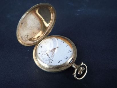 Montre de gousset en métal doré, le cadran...