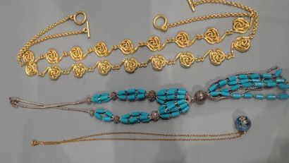 Bijoux fantaisie en métal argenté et doré...