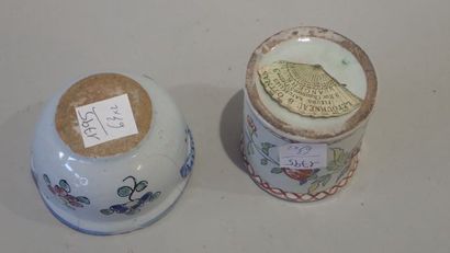 FOURMAINTRAUX-COURQUIN-DESVRES. Petit pot...
