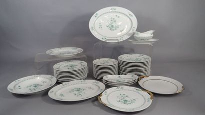 Bernardaud à Limoges. Service de table en...