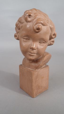 ARSEL (XXe siècle). Buste en terre cuite...