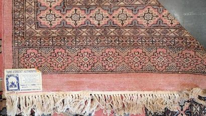PAKISTAN, grand tapis d'Orient en laine dans...