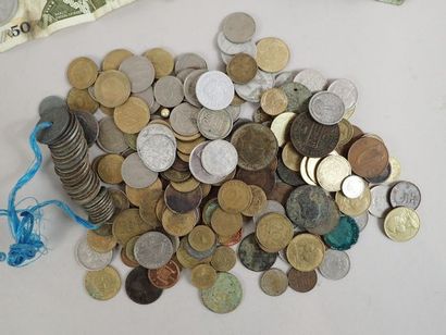 Ensemble de pièces démonétisées France et...