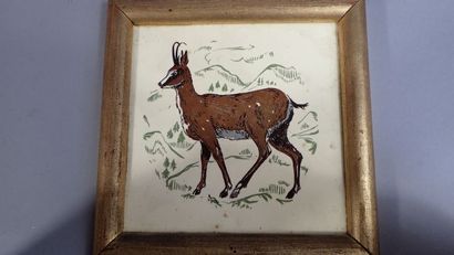 Deux carreaux de faïence à décor d'un chamois...