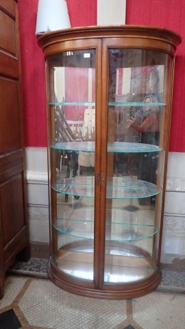 Vitrine demi lune à fond de glace en bois...