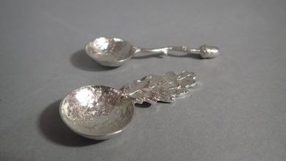 GLOVER and SMITH, deux cuillères à sucre...
