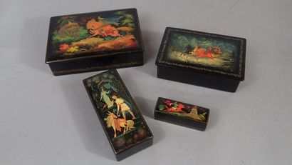 Ensemble de 4 boîtes en bois laqué, couvercle...