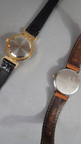 Ensemble de 3 montres : 
- OBAKU DENMARK...
