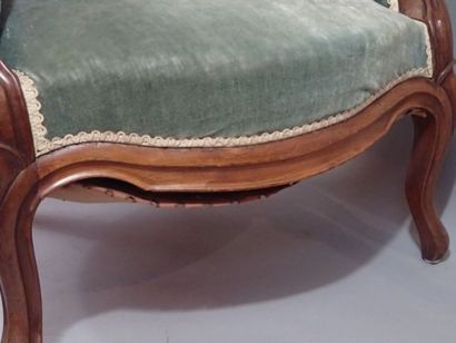 Fauteuil Voltaire en acajou mouluré. XIXe...