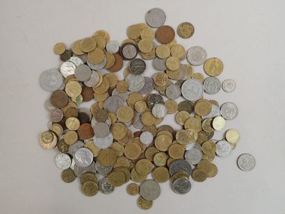 Ensemble de pièces démonétisées France et...