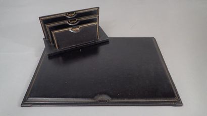 Nécessaire de bureau en cuir noir composé...
