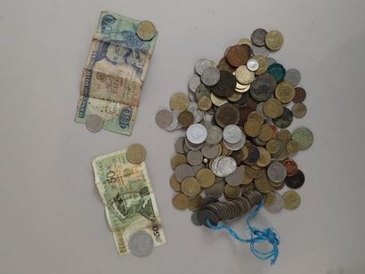 Ensemble de pièces démonétisées France et...