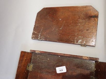 Petite étagère pour livre en bois contreplaqué...