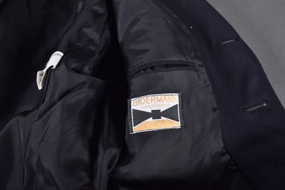 Un uniforme de sapeur-pompiers Vareuse, pantalon...