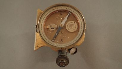 Compas d’artillerie allemande avec lunette...