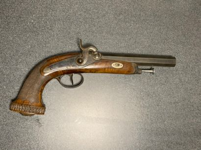 Pistolet d’officier vers 1830.

Platine arrière...