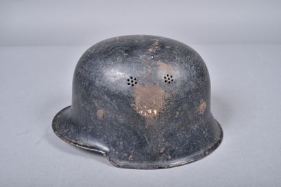 Casque allemandmod 33, pour la police, peint...