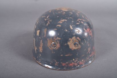 Coque de casque de parachutiste allemand...