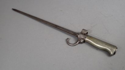 Baïonnette française modèle 1886 raccourcie....