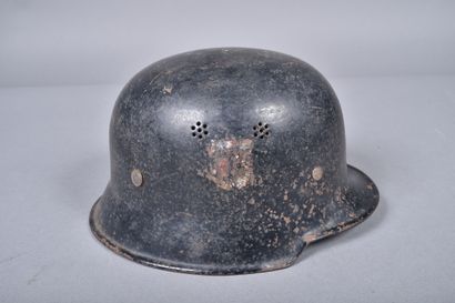 Casque allemandmod 33, pour la police, peint...