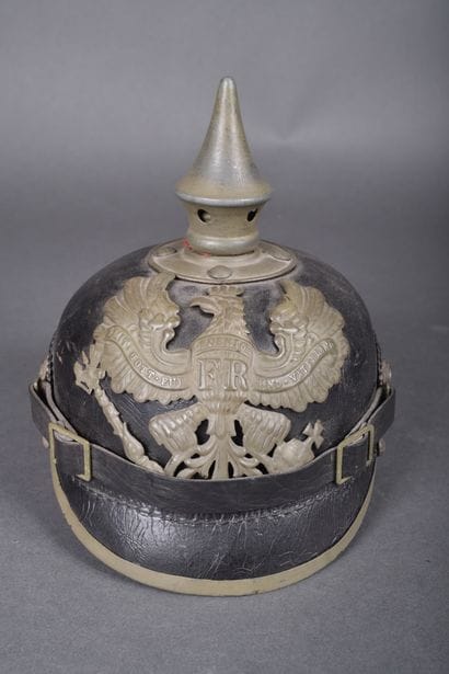 Casque à pointe mod 15 pour la Prusse, belle...