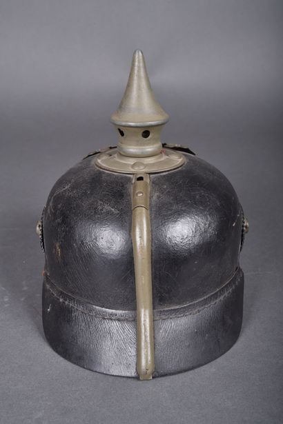 Casque à pointe mod 15 pour la Prusse, belle...
