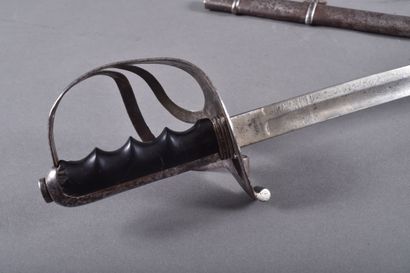 Sabre d’officier de cavalerie italien.
Monture...