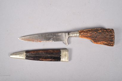 Allemagne. Couteau de botte de type chasse....