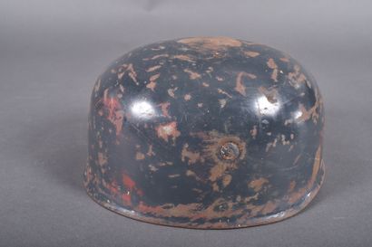 Coque de casque de parachutiste allemand...