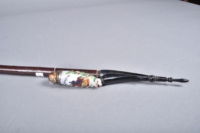 Grande pipe à fourneau en porcelaine du réserviste...