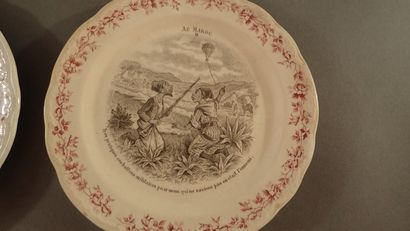 « Au Maroc » Deux assiettes en faïence de...