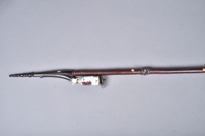Grande pipe à fourneau en porcelaine du Fahrer...