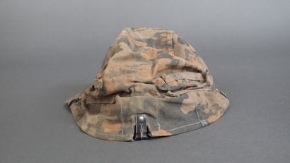 Couvre casque allemand pour les troupes d’Elite,...
