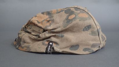 Couvre casque allemand pour les troupes d’Elite,...