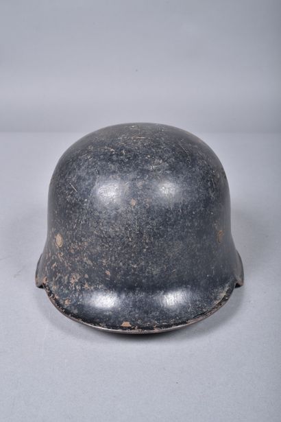 Casque allemandmod 33, pour la police, peint...