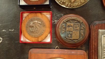 9 tapes de bouche militaire, certaine sur...