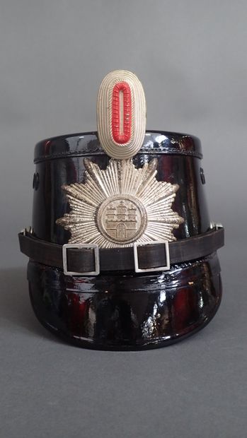 Shako de la police allemande de la ville...