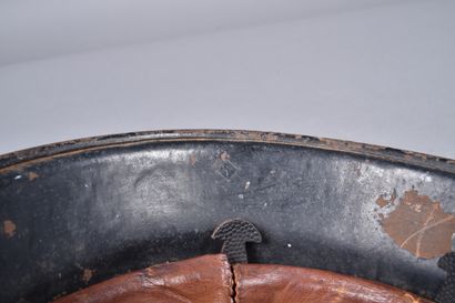 Casque allemandmod 33, pour la police, peint...