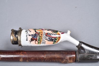 Grande pipe à fourneau en porcelaine du réserviste...
