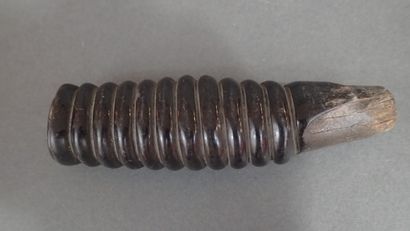 Ensemble de 2 gardes de sabre, 1 d’épée et...