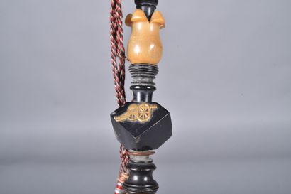 Grande pipe à fourneau en porcelaine du réserviste...