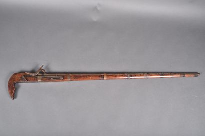 Canne fusil, dit de braconnier.
Système à...
