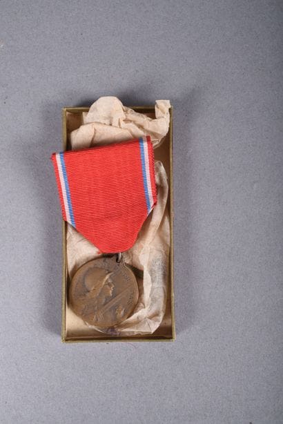 Lot d’un poilu mitrailleur au 319e régiment...