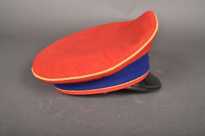 Casquette de type Allemande, Rouge, banddeau...