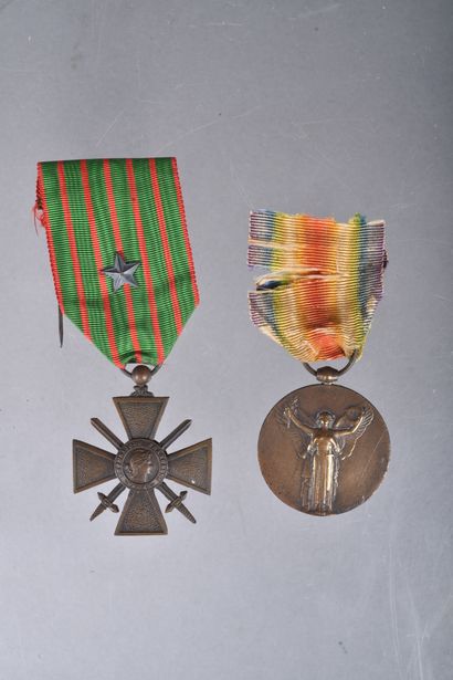 FRANCE. Ensemble composé d’une médaille interalliée...